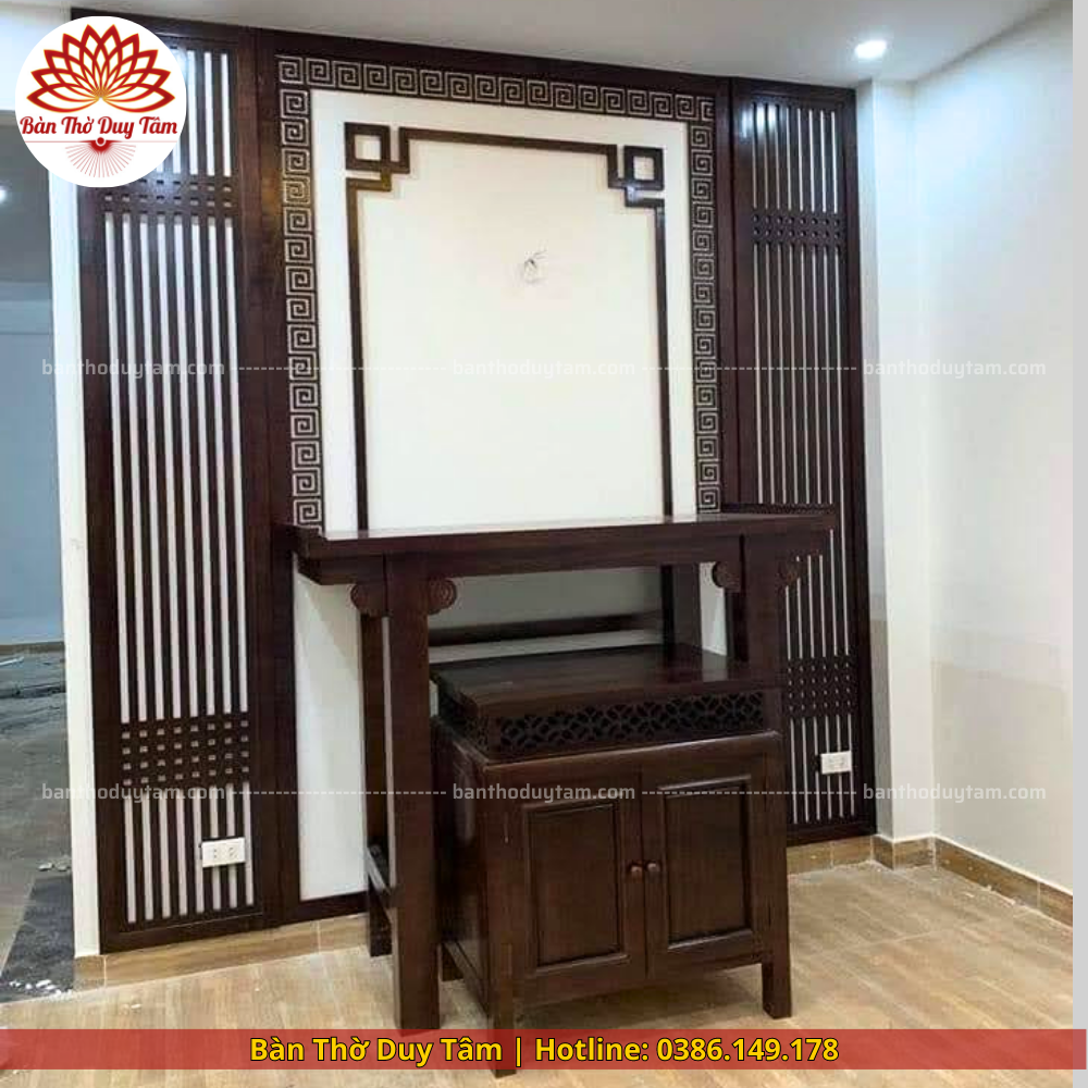 Mẫu phòng thờ đẹp gia tiên chất liệu gỗ sồi, bàn thờ gỗ hiện đại PT122