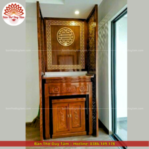 Mẫu phòng thờ đẹp gia tiên chất liệu gỗ sồi, bàn thờ gỗ hiện đại PT147