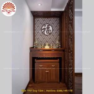 Mẫu phòng thờ đẹp gia tiên chất liệu gỗ sồi, bàn thờ gỗ hiện đại PT22