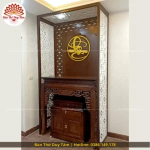Mẫu phòng thờ đẹp gia tiên chất liệu gỗ sồi, bàn thờ gỗ hiện đại PT32