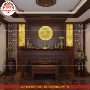 Mẫu phòng thờ đẹp gia tiên chất liệu gỗ sồi, bàn thờ gỗ hiện đại PT96